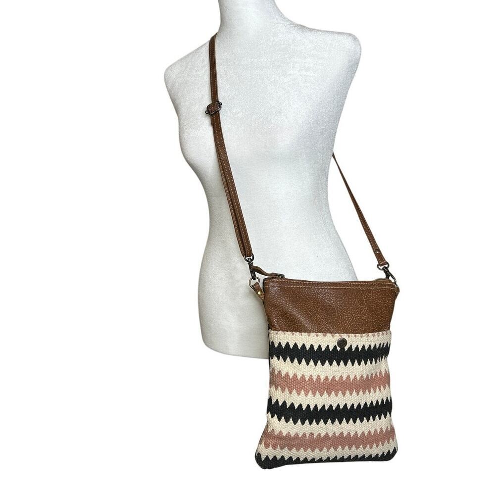 Myra Women's Craggilicious‎ Small Crossbody Bag Western Chevron Print